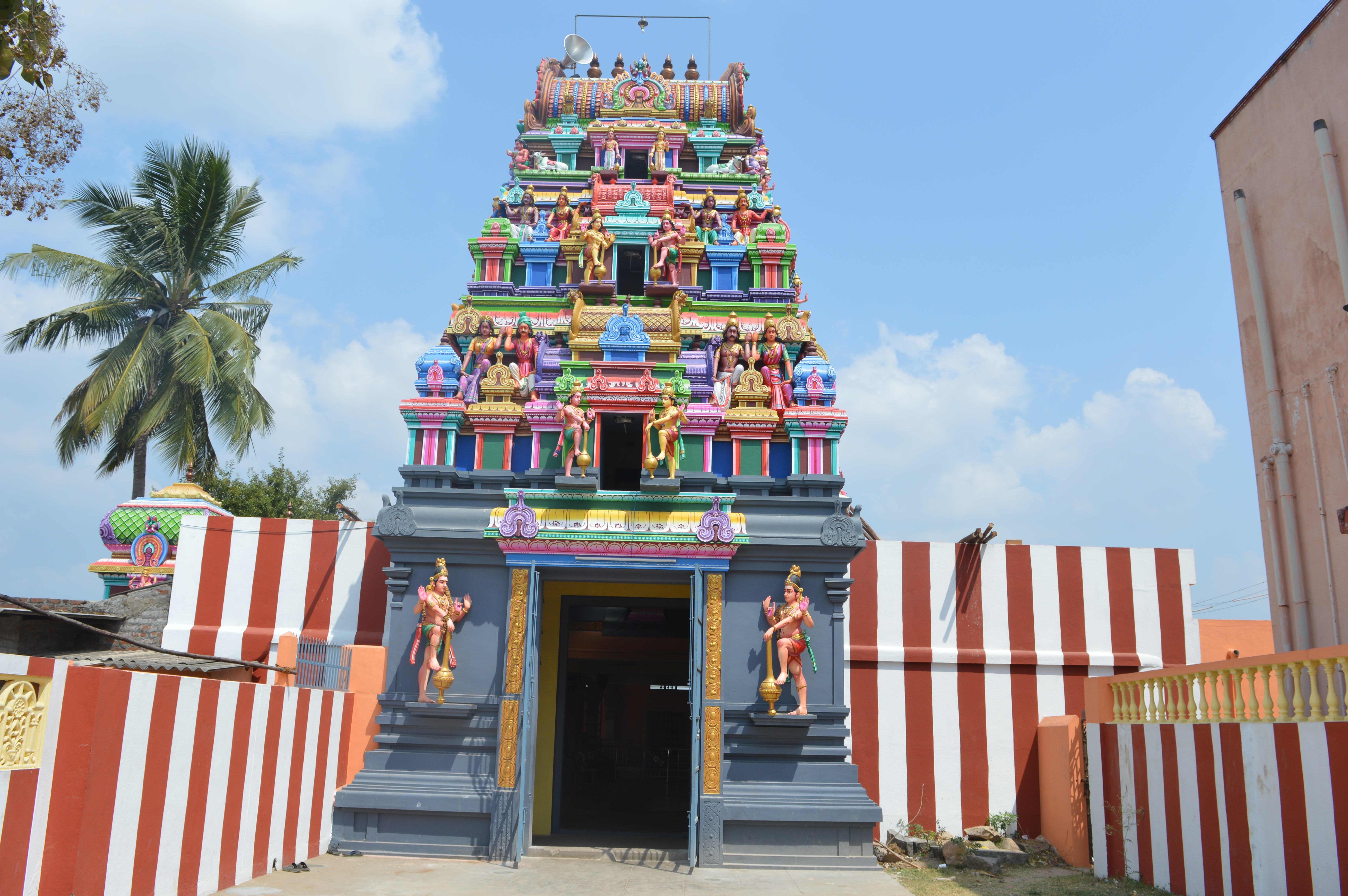 Meenakshi Sundareshwar Temple, Thennangur